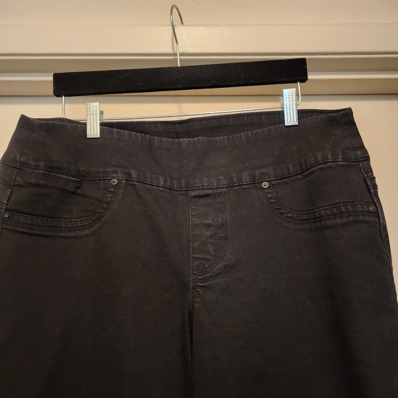 Style & Co Boot Leg Jean - Picture 2 of 13